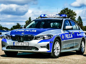 30-minutowa jazda policyjnym BMW na torze ODTJ w Sieradzu!