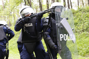 Policjanci Oddziałów Prewencji Policji.