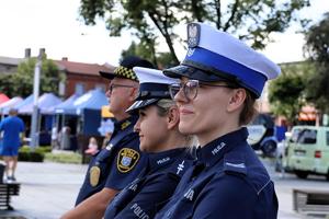 Policjanci na Międzypowiatowych Obchodach Święta Policji w Łasku.