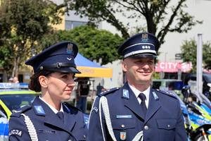 Policjanci na Międzypowiatowych Obchodach Święta Policji w Łasku.