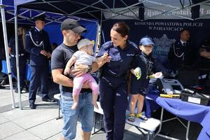Policjanci na Międzypowiatowych Obchodach Święta Policji w Łasku.