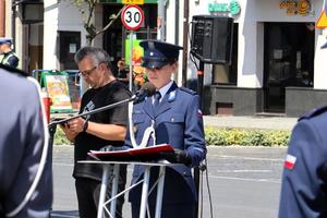 Policjanci na Międzypowiatowych Obchodach Święta Policji w Łasku.
