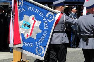 Policjanci na Międzypowiatowych Obchodach Święta Policji w Łasku.