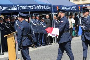 Policjanci na Międzypowiatowych Obchodach Święta Policji w Łasku.