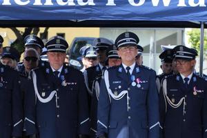 Policjanci na Międzypowiatowych Obchodach Święta Policji w Łasku.