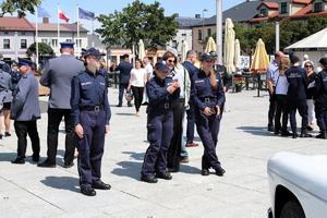 Policjanci na Międzypowiatowych Obchodach Święta Policji w Łasku.