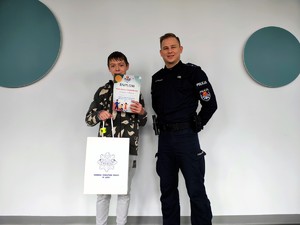 Laureaci konkursu plastyczno-filmowego.