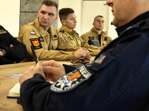 Spotkanie funkcjonariuszy.