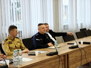 Posiedzenie Powiatowego Zespołu Zarządzania Kryzysowego w Łasku.