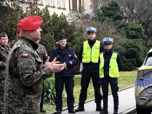 Policja i Wojsko doskonalą współpracę podczas ćwiczeń „Warta”.