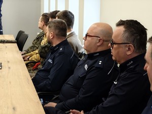 Odprawa roczna podsumowująca pracę Komendy Powiatowej Policji w Łasku w 2025 roku.