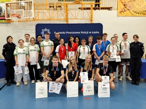 Powiatowy etap policyjnego turnieju dla uczniów szkół średnich.