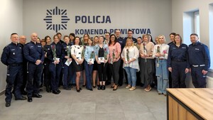 Dzień Kobiet w Komendzie Powiatowej Policji w Łasku.