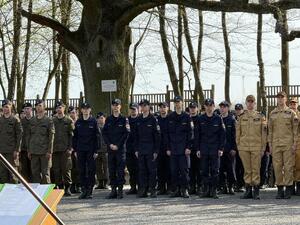 Pierwszoklasiści z Ostrowa złożyli uroczyste ślubowanie.