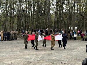 Pierwszoklasiści z Ostrowa złożyli uroczyste ślubowanie.