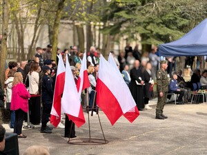 Pierwszoklasiści z Ostrowa złożyli uroczyste ślubowanie.