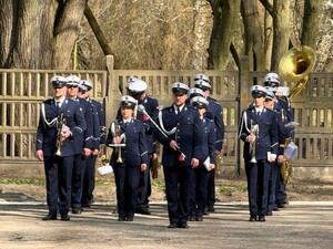 Pierwszoklasiści z Ostrowa złożyli uroczyste ślubowanie.