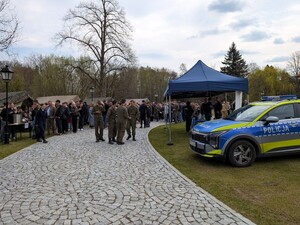 Pierwszoklasiści z Ostrowa złożyli uroczyste ślubowanie.