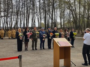 Pierwszoklasiści z Ostrowa złożyli uroczyste ślubowanie.